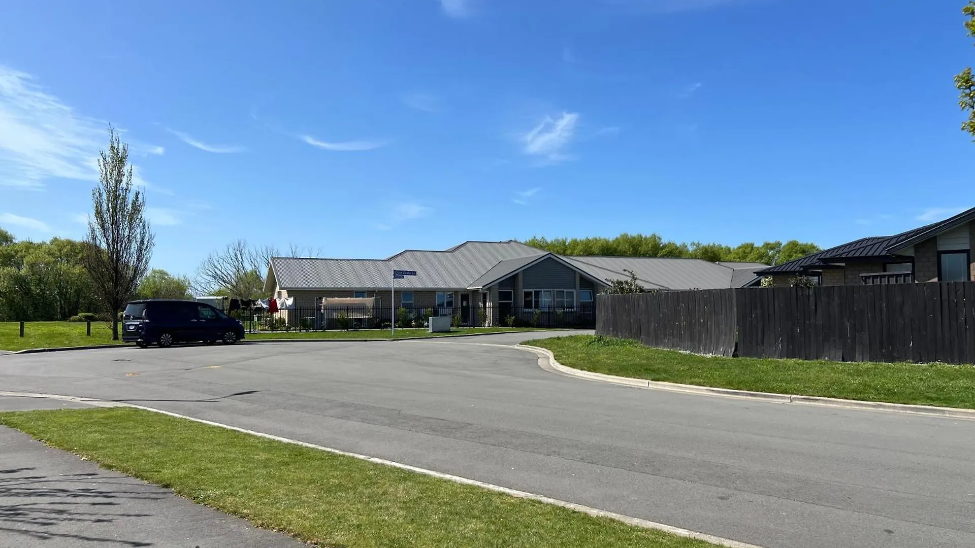 Wigram Sunny Quiet Home Christchurch Homestay
