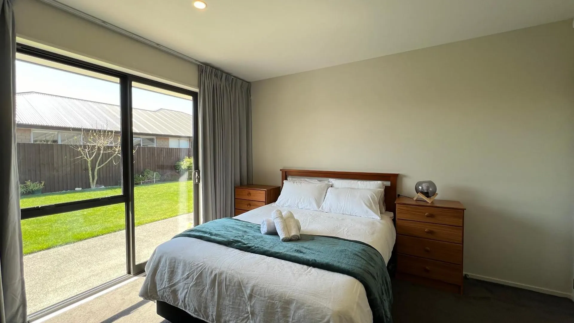 Wigram Sunny Quiet Home Christchurch New Zealand